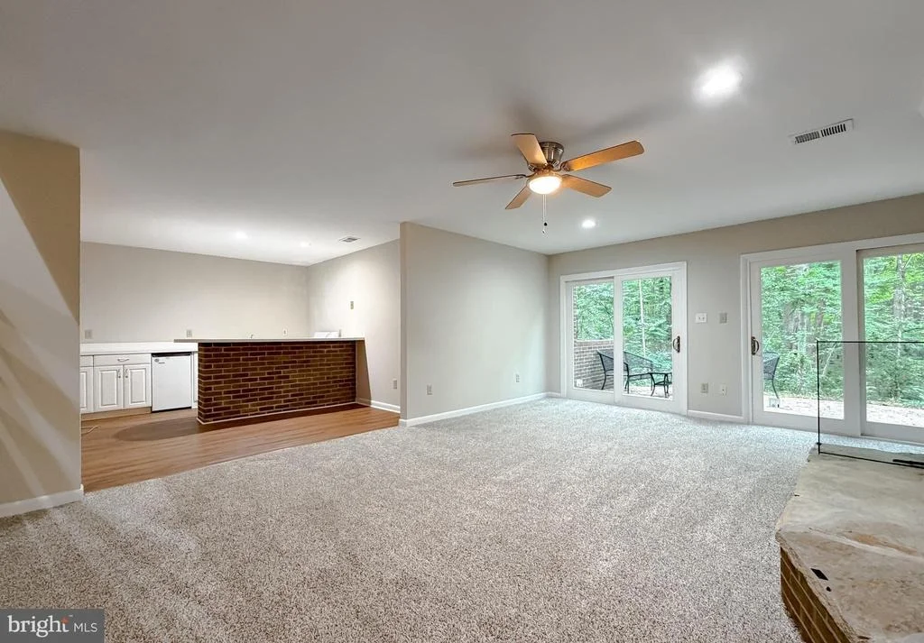 Photo of 8425 MAUSEN LANE
