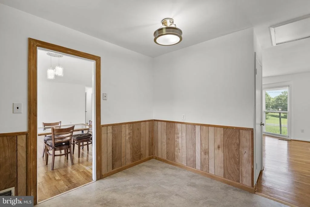 Photo of 18008 MUNCASTER ROAD