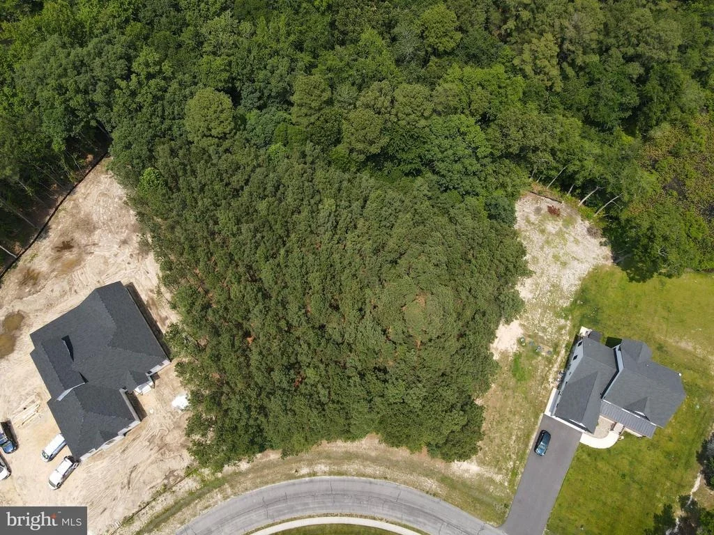 Photo of 24762 MILLPOND LANE