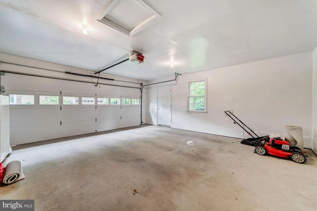 Photo of 5111 KING DAVID BOULEVARD