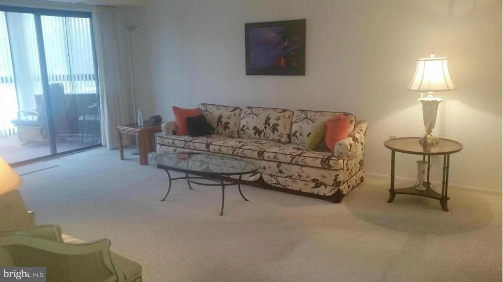 Photo of Unit 3301 at 15115 INTERLACHEN DRIVE