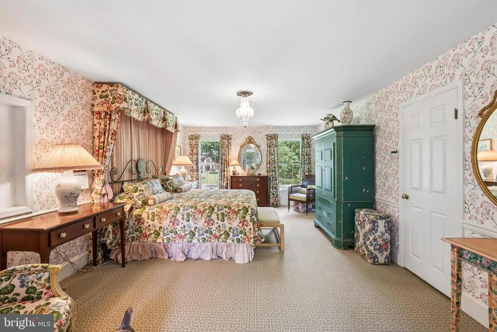 Photo of 24 MEADOW LANE