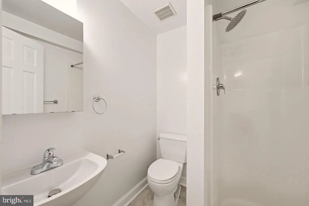 Photo of 11117 MIDVALE ROAD