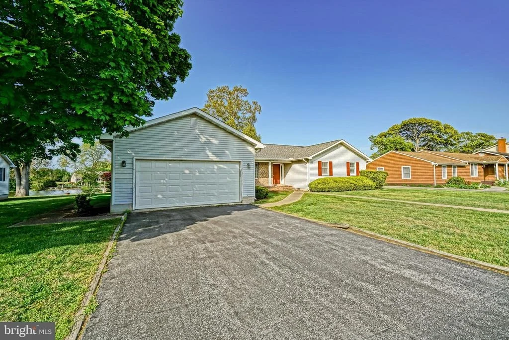 Photo of 30455 E MILL RUN