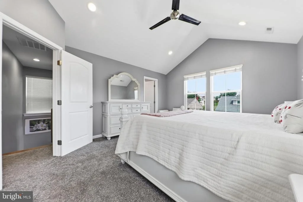 Photo of 1313 POPLAR AVENUE
