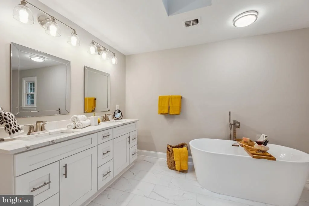 Photo of 10424 HAMPTON ROAD
