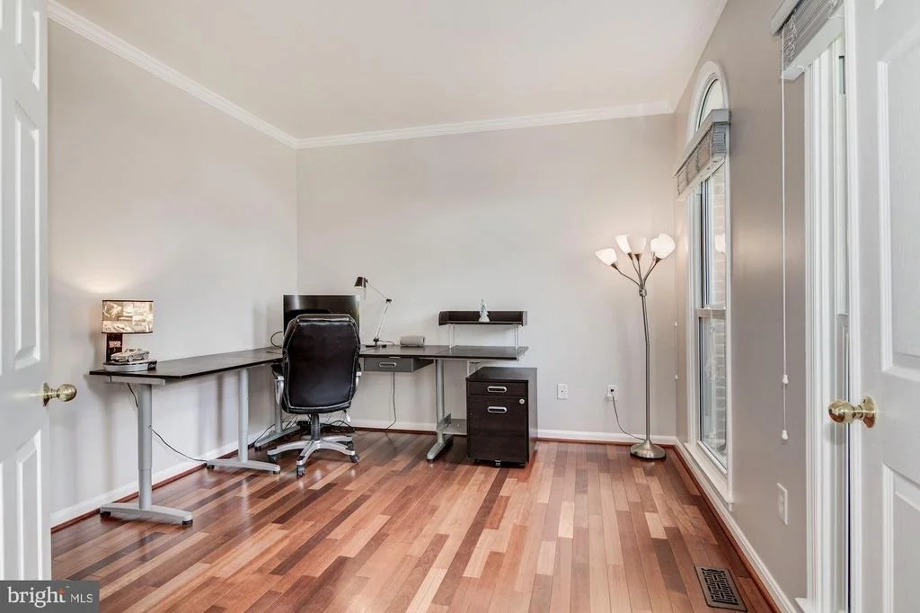 Photo of 8106 DEERCREEK PLACE