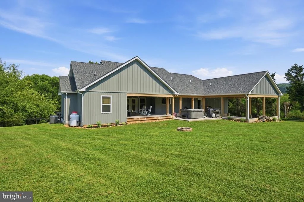 Photo of 295 KING LEAR DRIVE