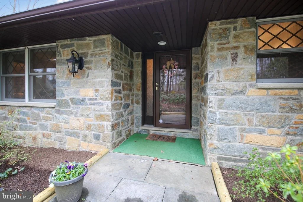 Photo of 8015 GOODHURST DRIVE