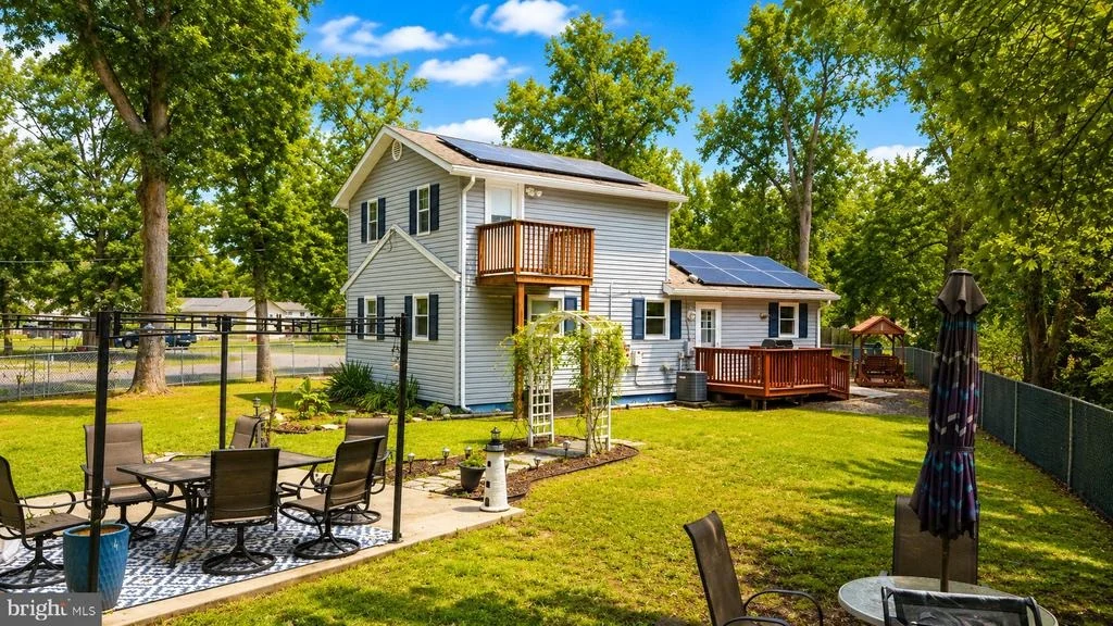 Photo of 107 W BEACH ROAD