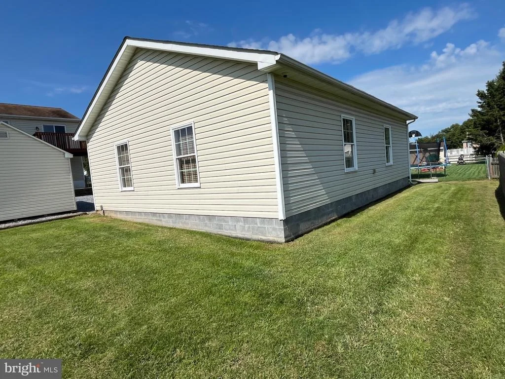 Photo of 15932 HIBISCUS DRIVE