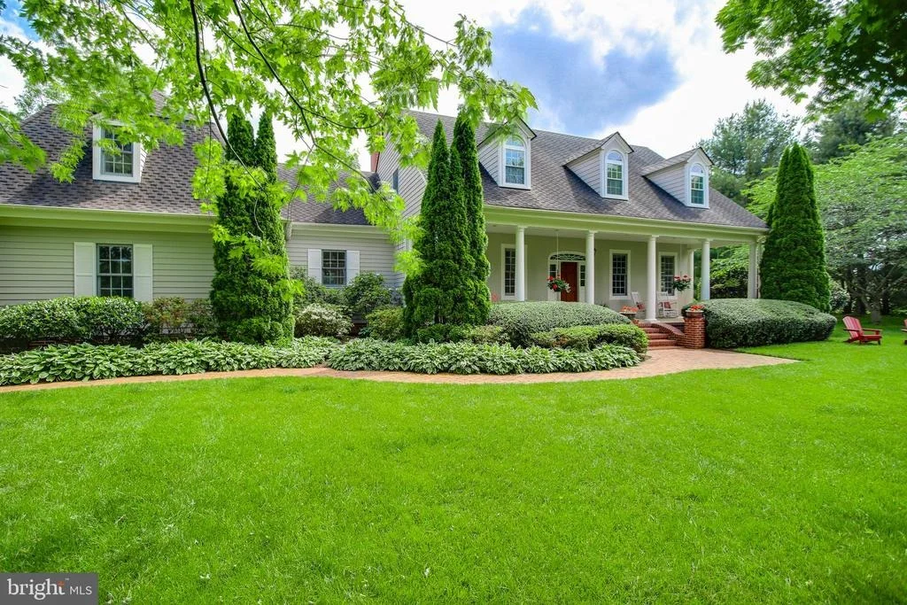 Photo of 6504 GRIFFITH ROAD