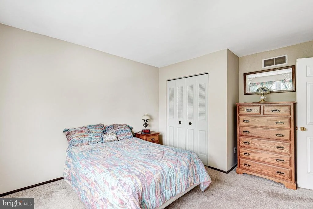 Photo of 8 RISA COURT