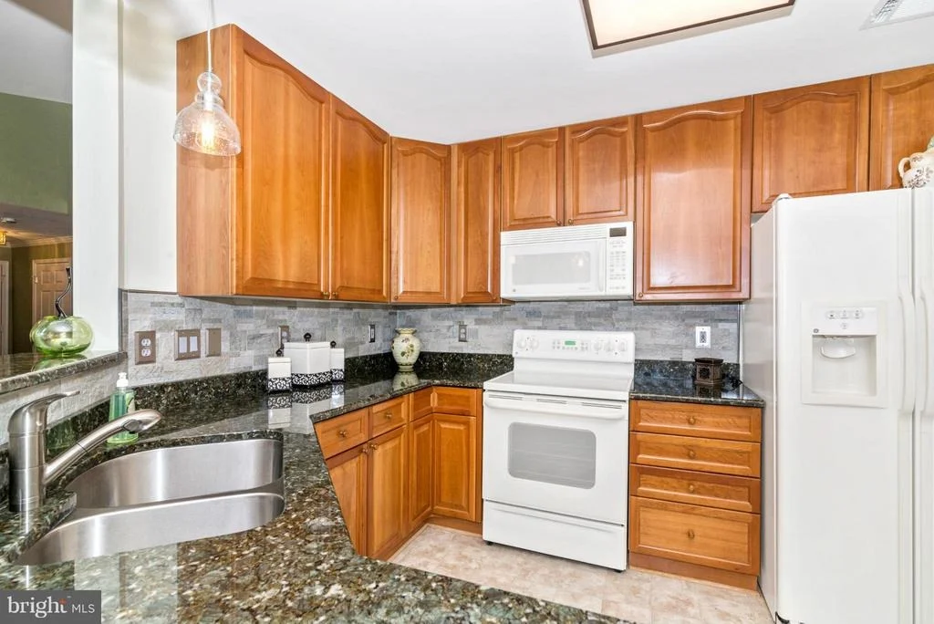 Photo of Unit 23D at 2500 COLERIDGE DRIVE
