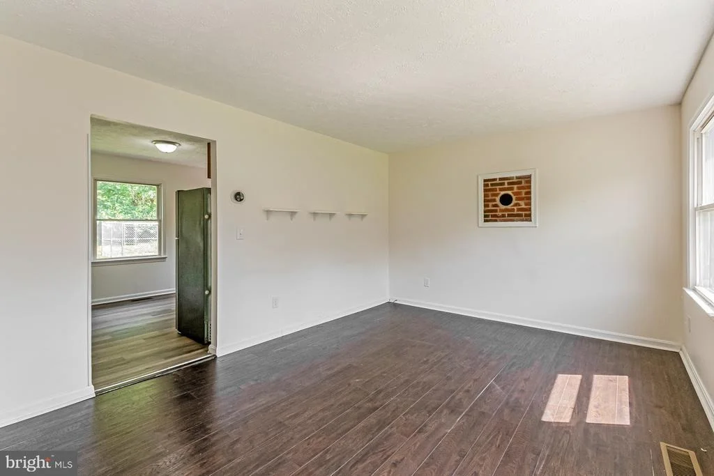 Photo of 9577 ROYS LANE