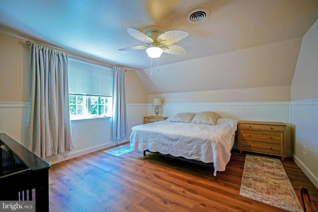 Photo of 101 OAK LANE