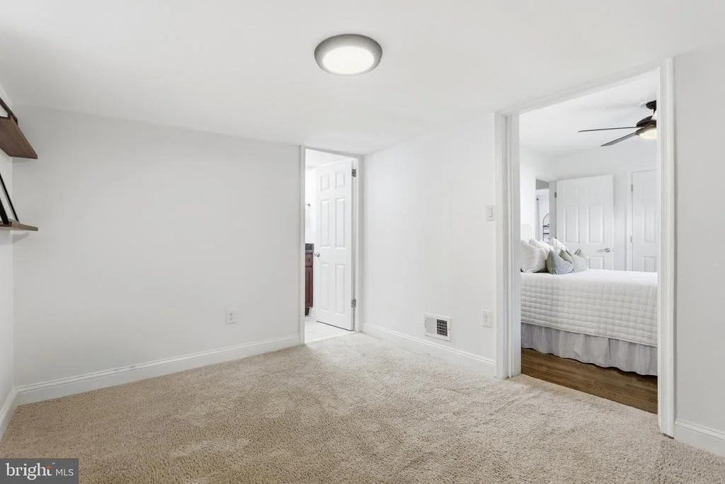 Photo of 10419 GRANDIN ROAD