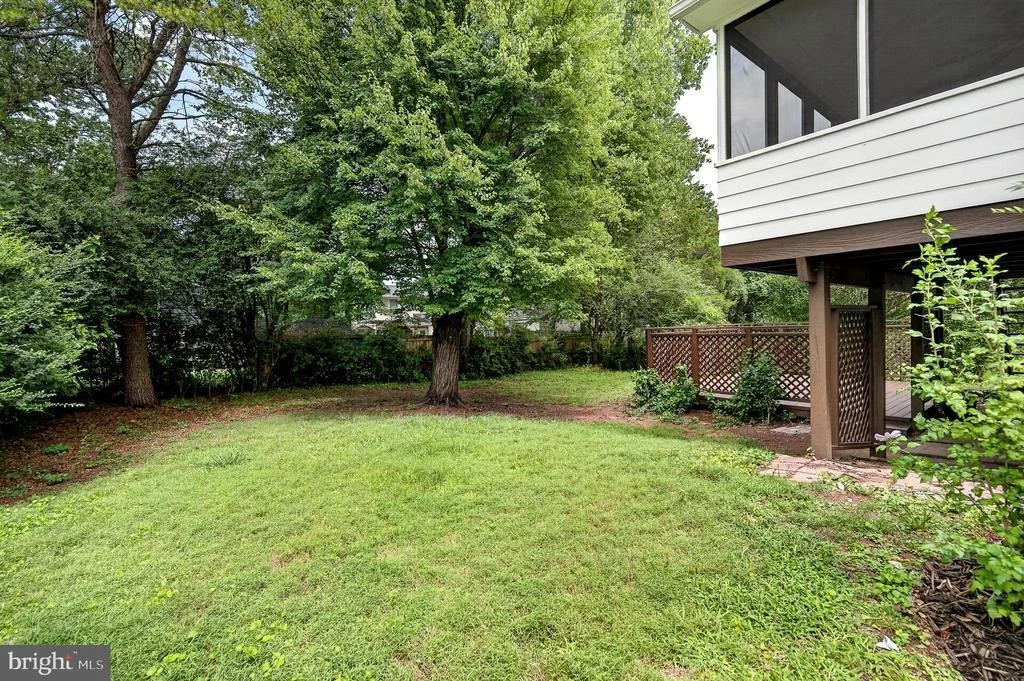 Photo of 4016 MAPLETON DRIVE