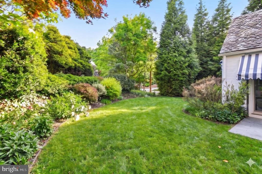 Photo of 7505 GLENDALE ROAD