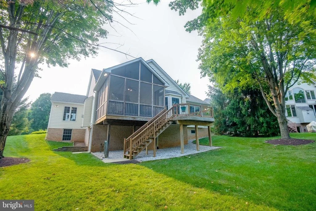 Photo of 5105 WELLINGHALL WAY