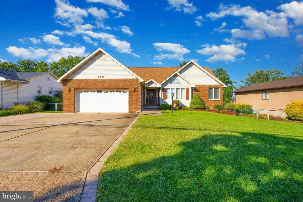 Photo of 7252 MEADOW LANE