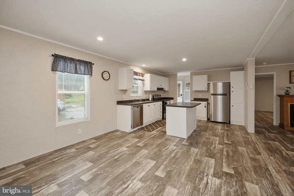 Photo of 635 DENNETT ROAD