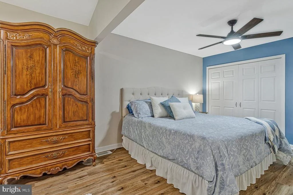 Photo of 9017 MEGAN CIRCLE