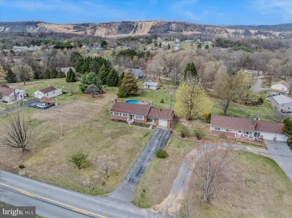 Photo of 1635 FAIRVIEW DRIVE