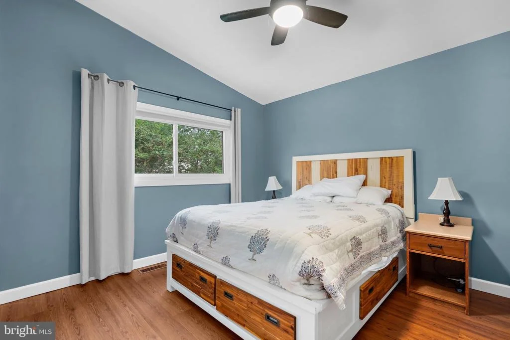Photo of 1300 GILBERT PLACE