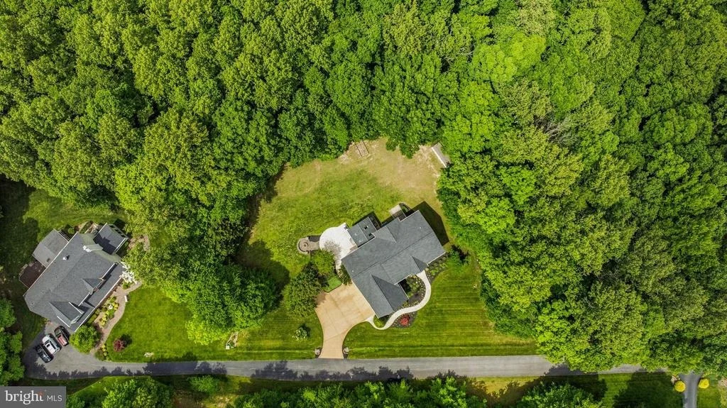 Photo of 3820 LEAFCREST COURT