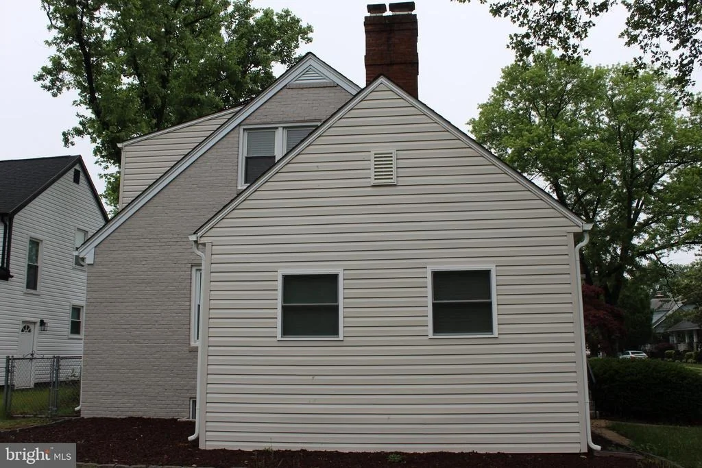 Photo of 401 FOREST VIEW