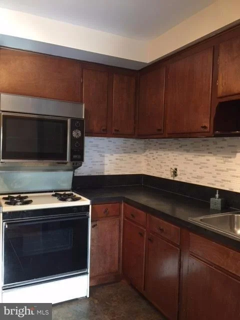 Photo of Unit 4 at 10067 WINDSTREAM DRIVE