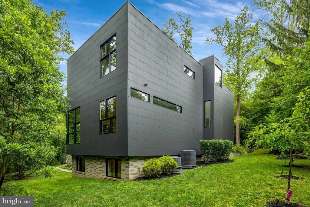 Photo of 7815 OLD FALLS ROAD