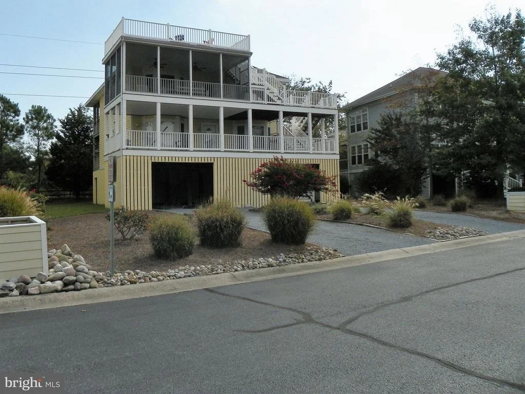 Photo of 316 LE POINTE DRIVE