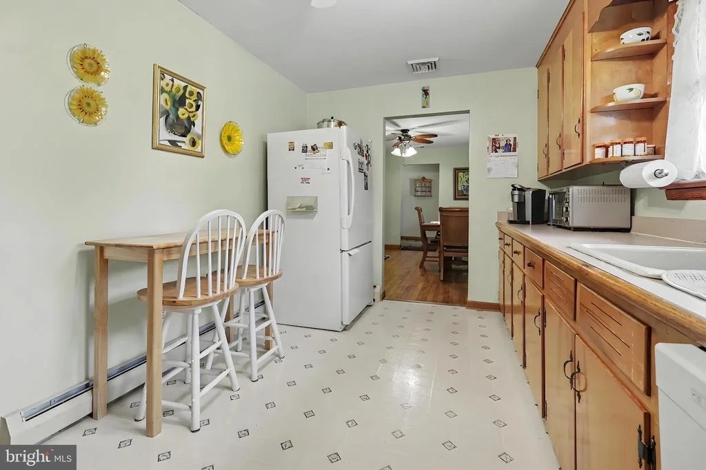 Photo of 2048 BUSTLETON ROAD