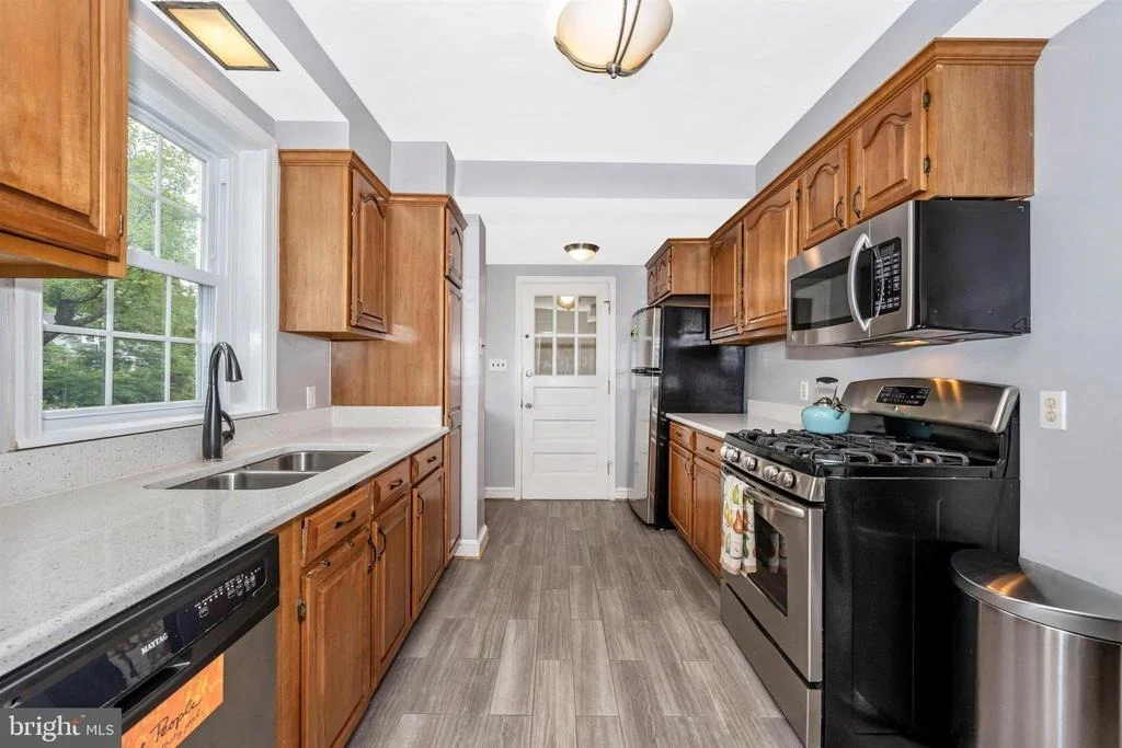 Photo of 1101 ROSWELL DRIVE