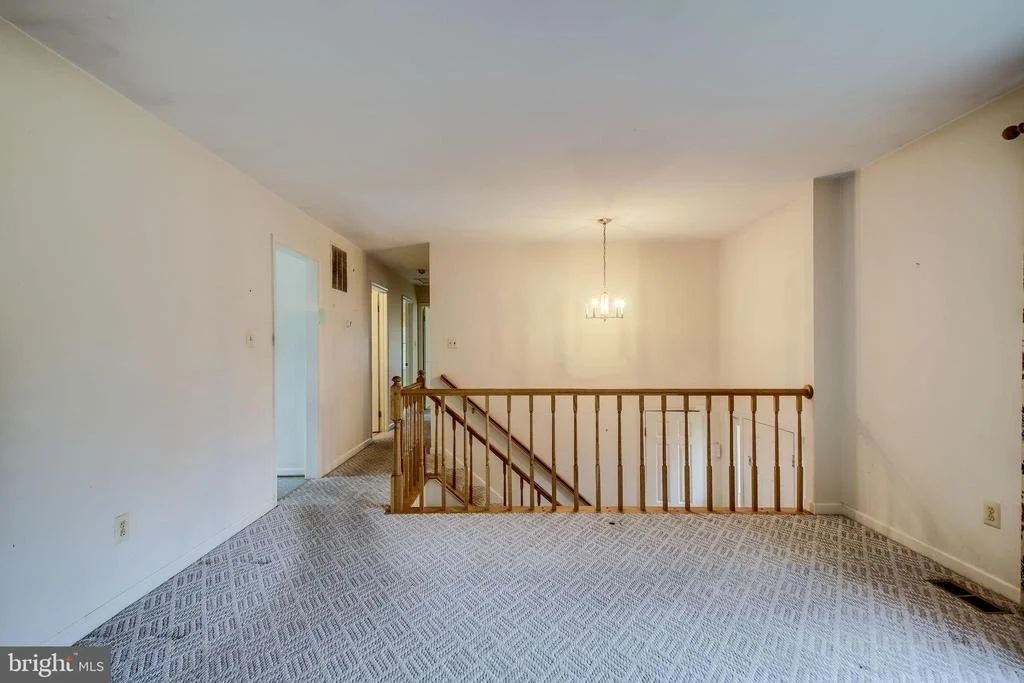 Photo of 5550 JACLYN DRIVE