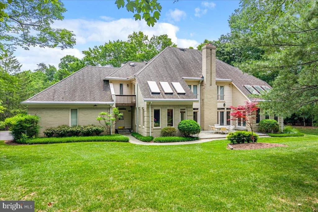 Photo of 10616 WILLOWBROOK DRIVE
