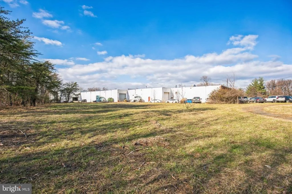 Photo of 9025 DARCY ROAD