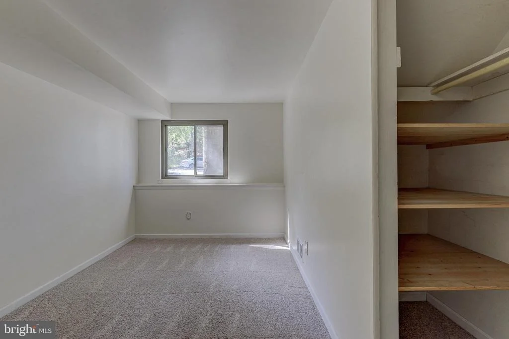 Photo of 9467 MACOMBER LANE