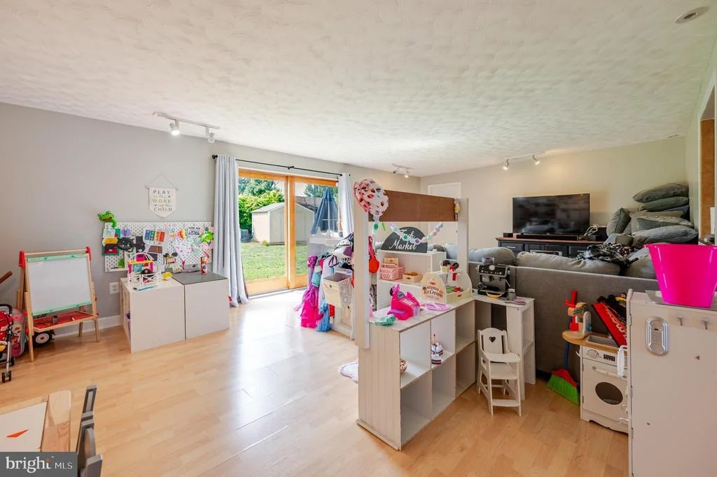 Photo of 4803 APPLE TREE DRIVE