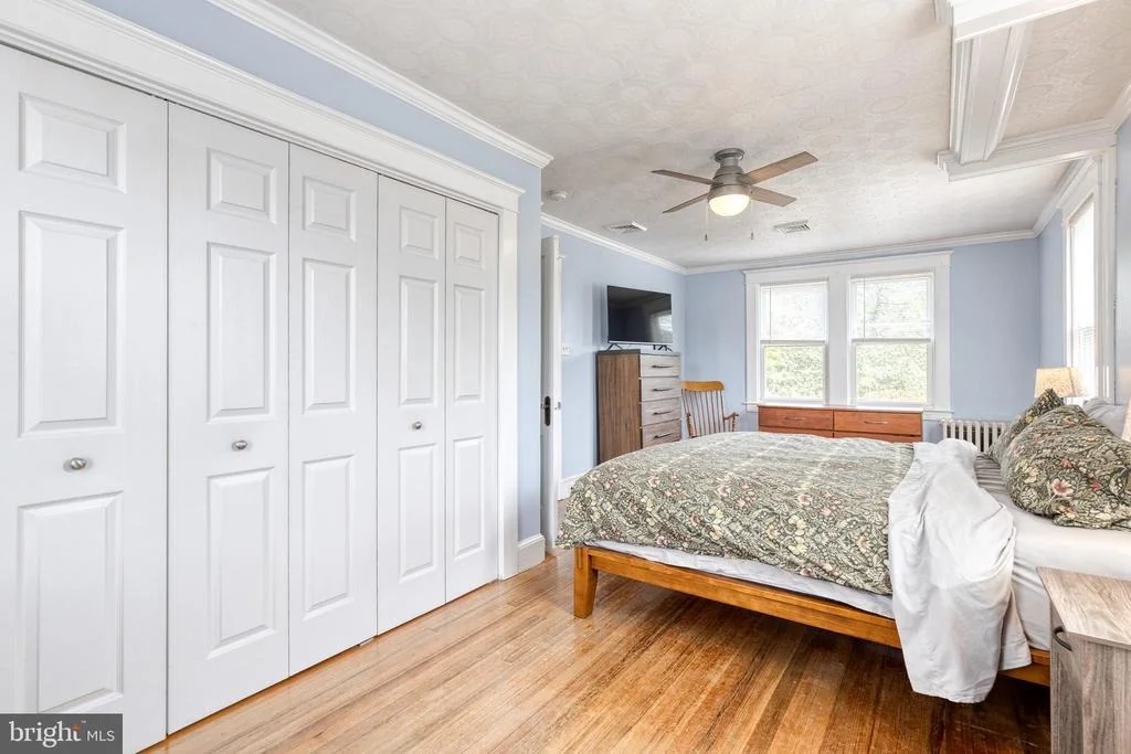 Photo of 1704 LINCOLN DRIVE