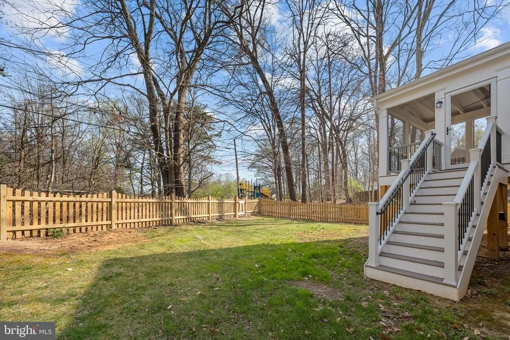 Photo of 8463 YELLOW LEAF COURT