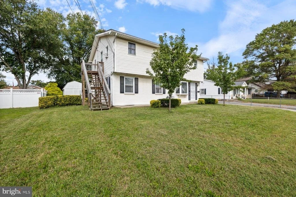Photo of 488 BRUCE AVENUE