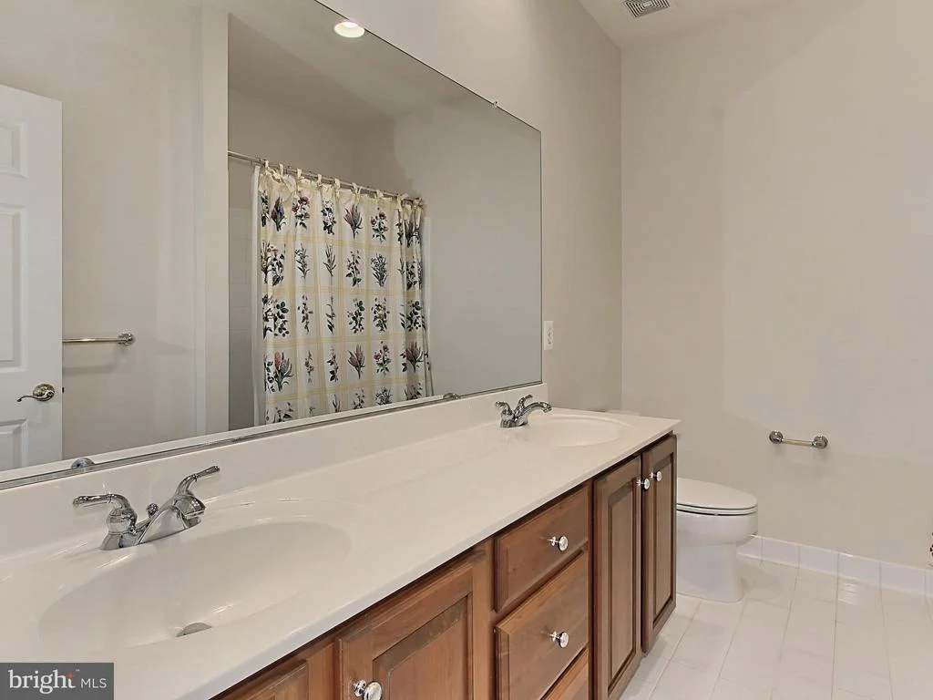 Photo of 2727 ROBALEED WAY