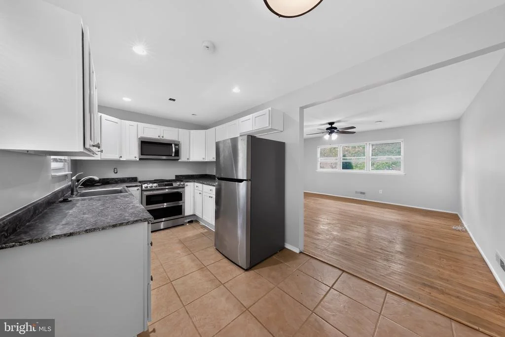 Photo of 714 S HARMONY ROAD