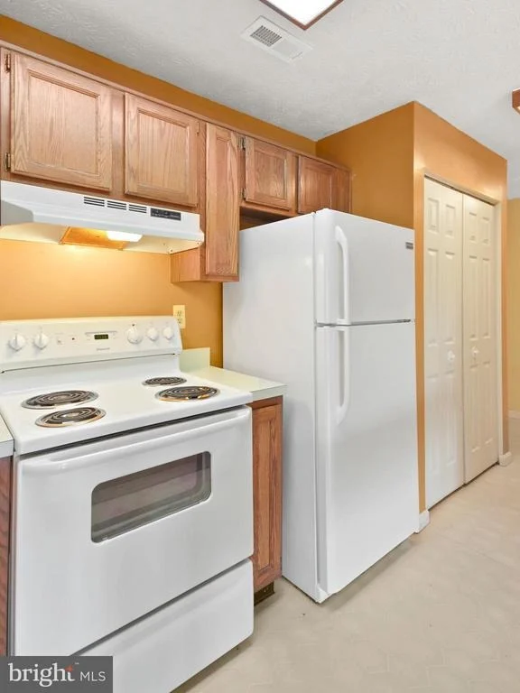 Photo of Unit 1C at 2121 WAINWRIGHT COURT