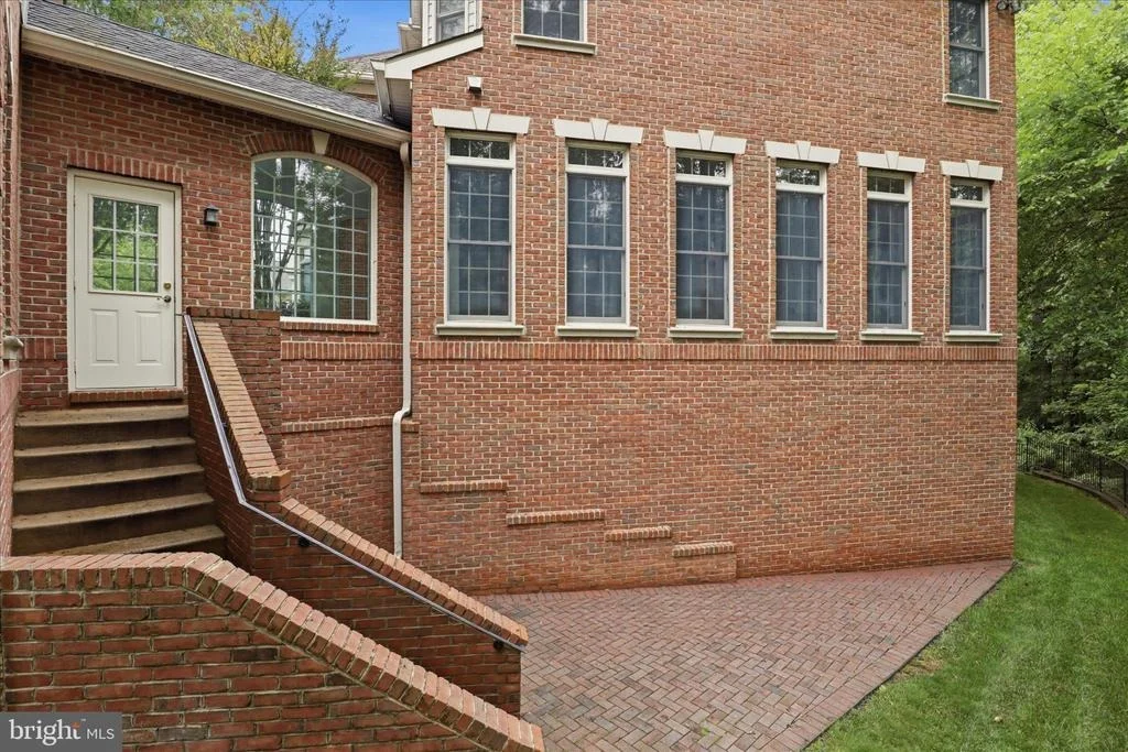 Photo of 1127 MARLENE LANE