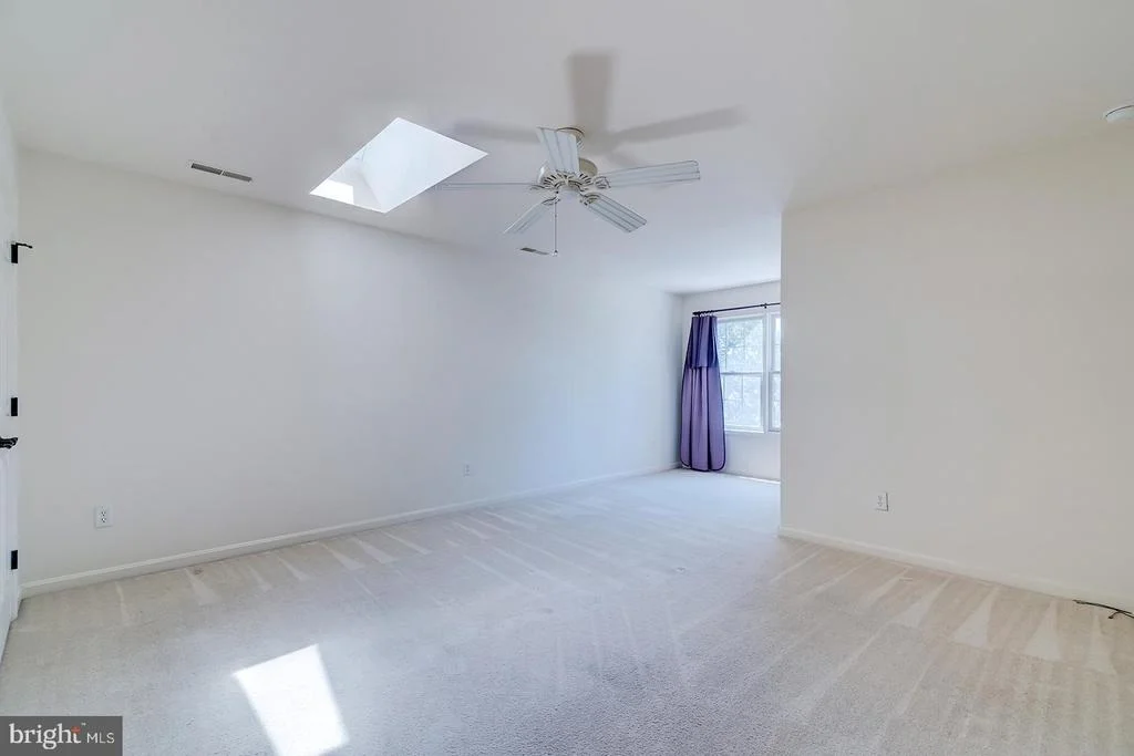 Photo of 142 W SHORE DRIVE