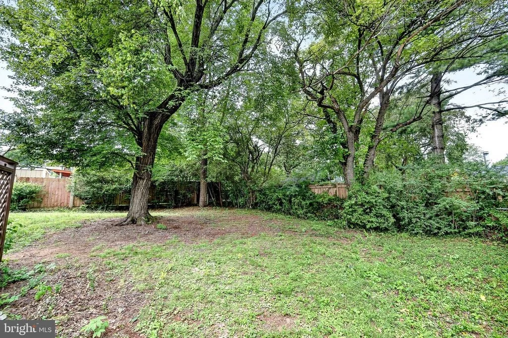 Photo of 4016 MAPLETON DRIVE